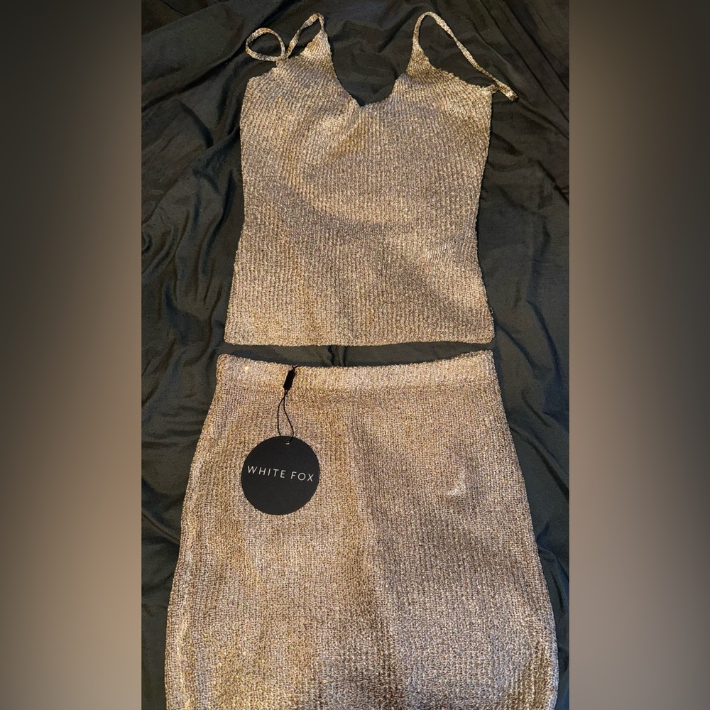Shimmering gold Skirt Set